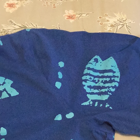 Shirt - Picture 4 of 7